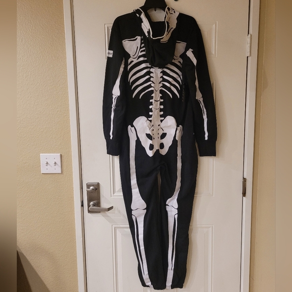 Tipsy Elves Unisex Skeleton Costume - Picture 6 of 14